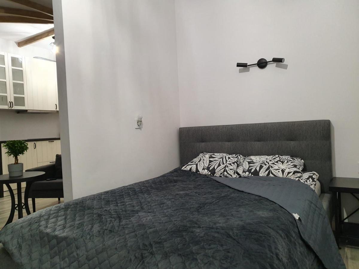 Apartamentai Su Jacuzzi Panevėžys Exteriör bild