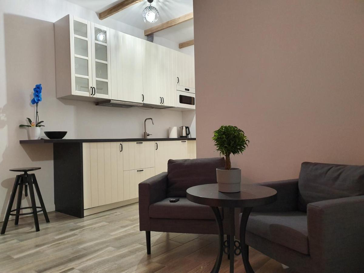 Apartamentai Su Jacuzzi Panevėžys Exteriör bild